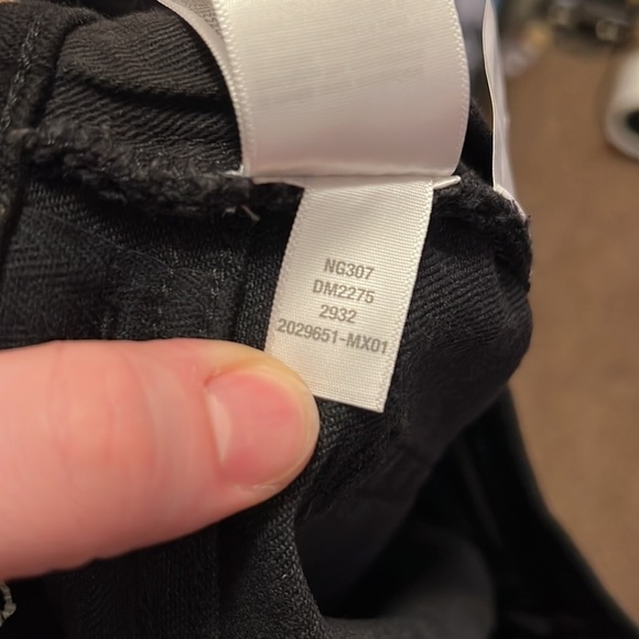 Madewell Athletic Slim Jeans - Picture 14 of 15